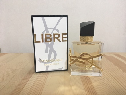 ほぼ未使用 YSL イヴ・サンローラン リブレ オーデトワレ 50ml 香水+