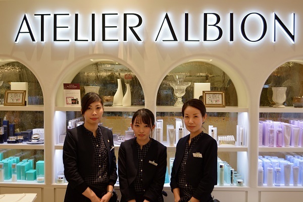 ATELIER ALBION立川店美容部員・化粧品販売員正社員/アルバイト・パートの求人の写真