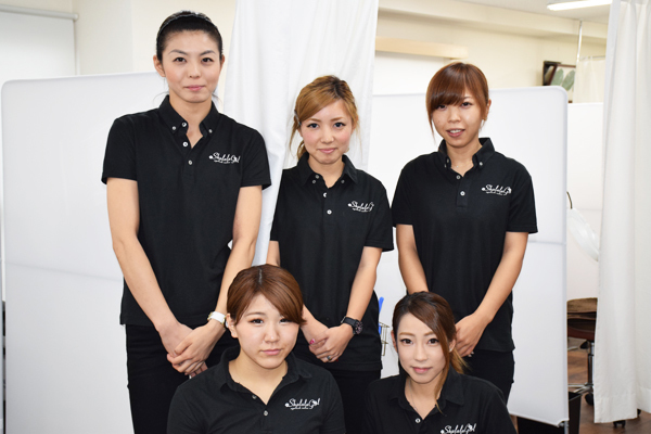 シャララガール 柏店アイリスト正社員の求人の写真