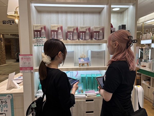 シドニー ルミネ北千住店美容部員・BA（髪色自由／賞与年2回／全て駅直結／連休取得◎／個人ノルマ無し）正社員,アルバイト・パートの求人のその他写真1