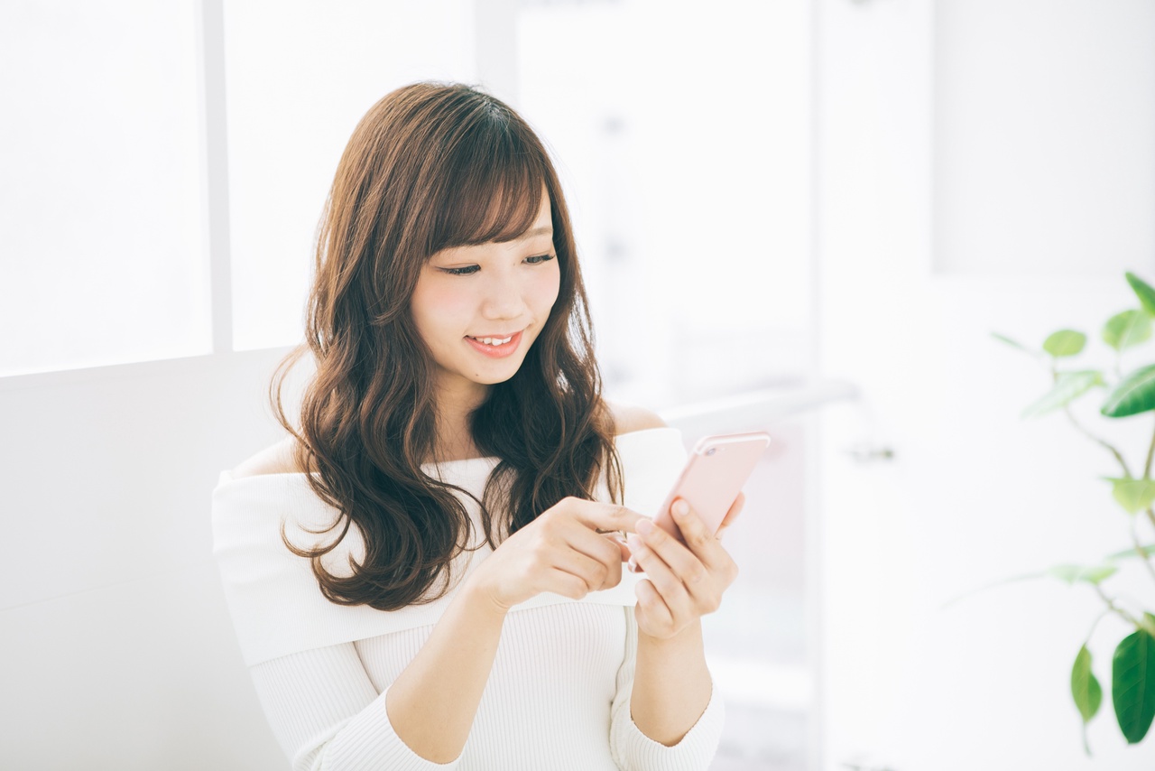 【化粧品業界×在宅ワーク】場所を問わず働ける人気の求人特集の画像