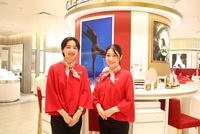 名古屋スパ新店セラピスト／各地で美容部員募集 クラランス賞与最大8ヶ月分＆5連休◎海外旅行補助金制度アリ