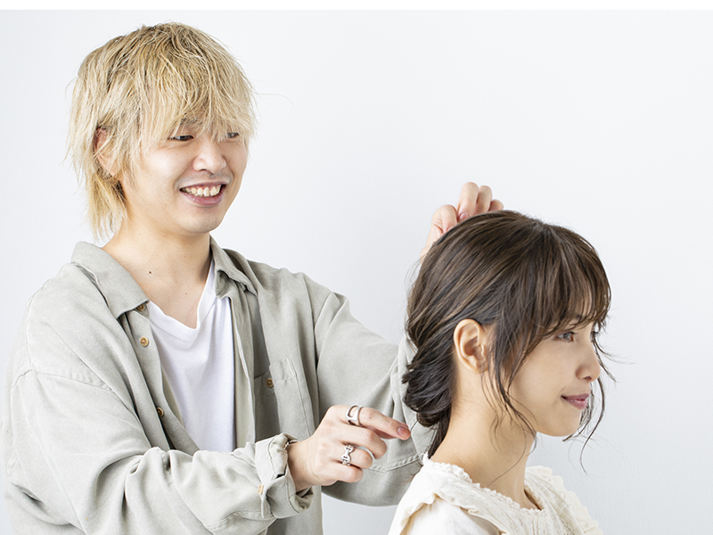 美女子ナビ すぐできて超おしゃれ 最旬ヘアアレンジ 後編 ミディアム ロング レイヤーカット向け Cosme アットコスメ