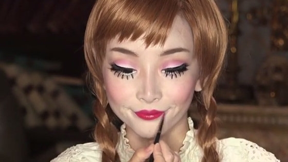 コワ可愛い ハロウィン用のブロークンドールメイク 美容 化粧品情報はアットコスメ