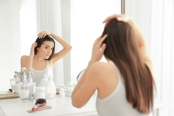白髪 に悩む代女子が増えてる 対策はどうしたらいいの 美容 化粧品情報はアットコスメ