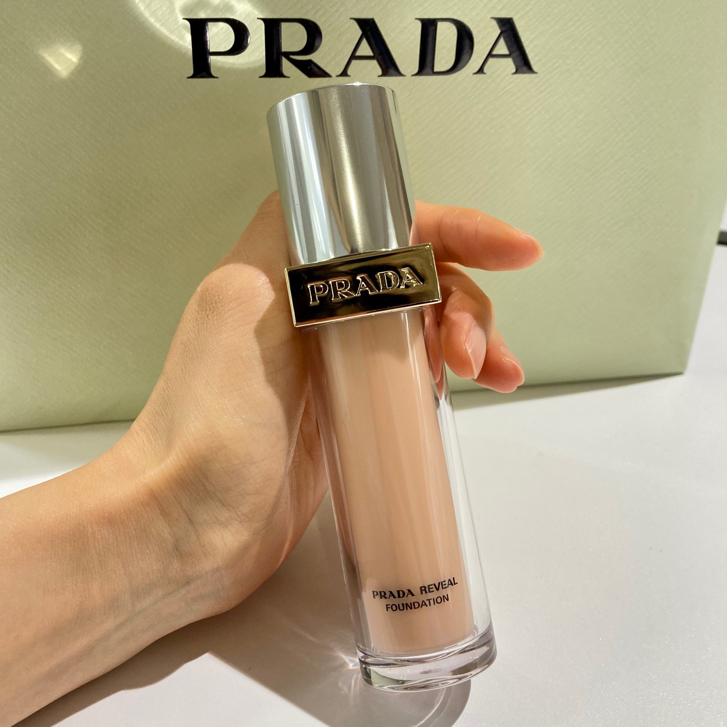 prada【未使用新品】PRADA beauty フェイスセラム美容液