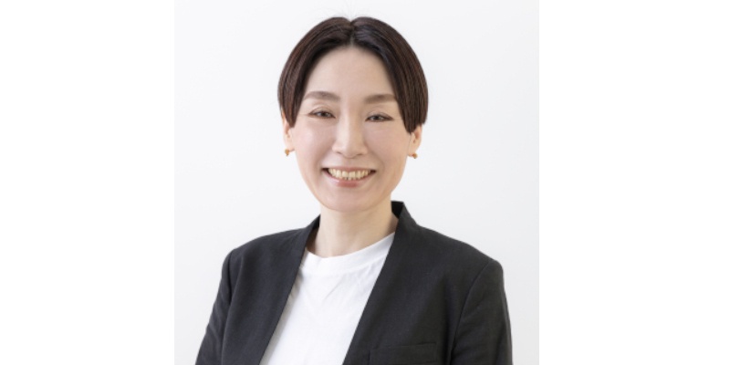 @cosme TOKYOの美容部員 一倉麻衣子