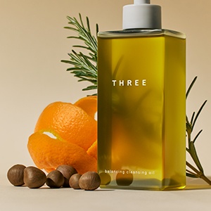 ＼現品500名様／THREEのロングセラー。有用成分を贅沢に配合。美容液のような…の画像